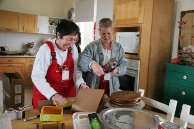 ישנן חברות המתמחות בעיקר בשירותי סידור הבית